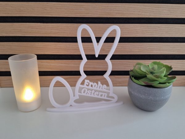 osterhase mit ei und staender 08